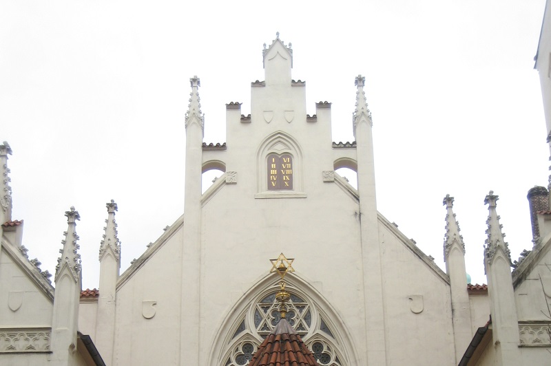 The Jewish Synagoges are one of the "must see" of Prague